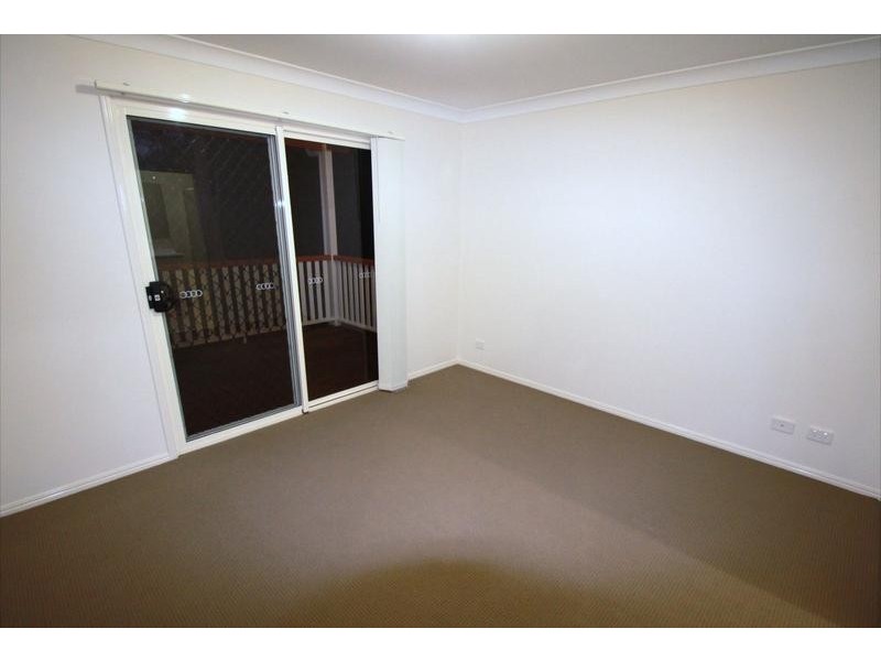 10 Chalmers Place, North Ipswich QLD 4305