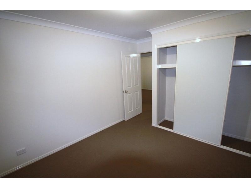 10 Chalmers Place, North Ipswich QLD 4305