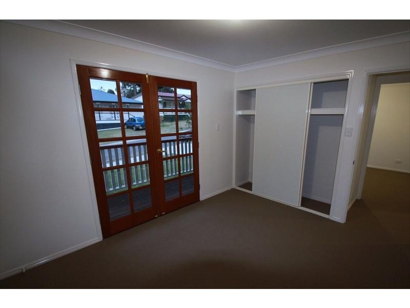 10 Chalmers Place, North Ipswich QLD 4305