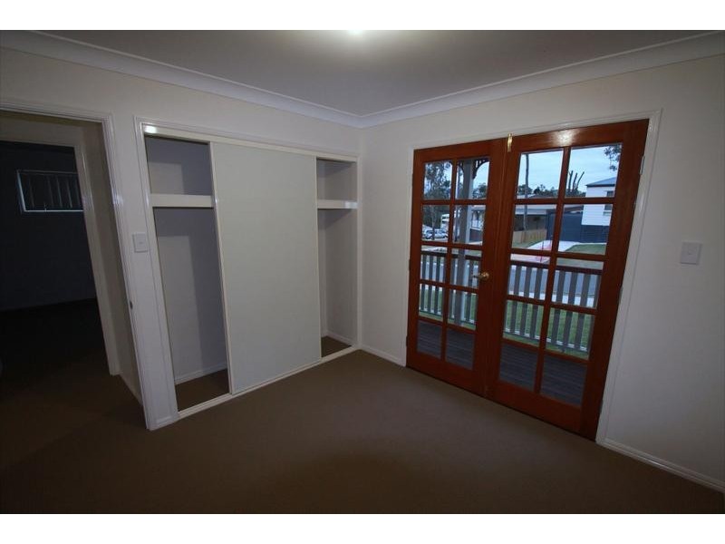 10 Chalmers Place, North Ipswich QLD 4305