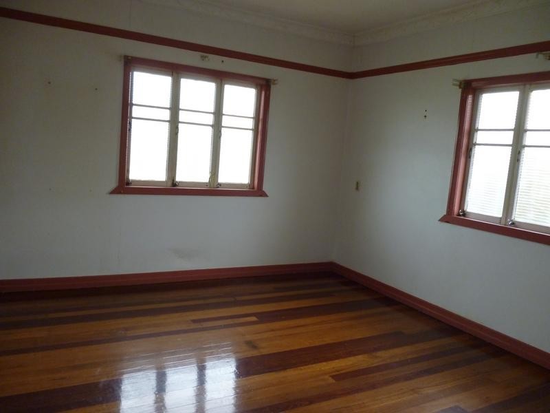 25 Chubb Street, One Mile QLD 4305