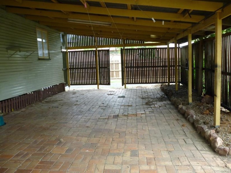 25 Chubb Street, One Mile QLD 4305