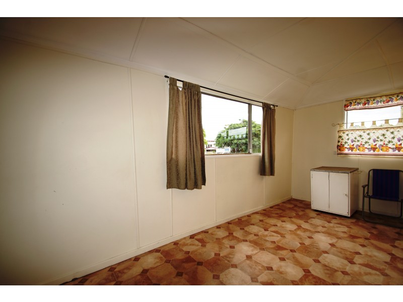 2/60 Thorn Street, Ipswich QLD 4305