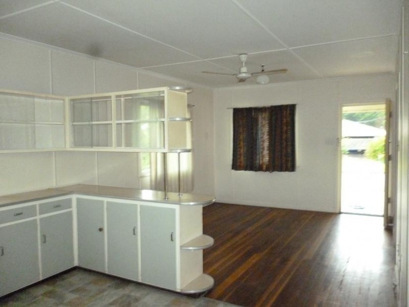 26 Lindsay Street, Bundamba QLD 4304