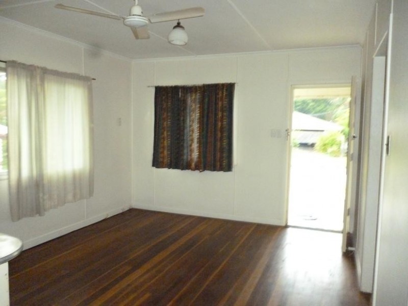 26 Lindsay Street, Bundamba QLD 4304