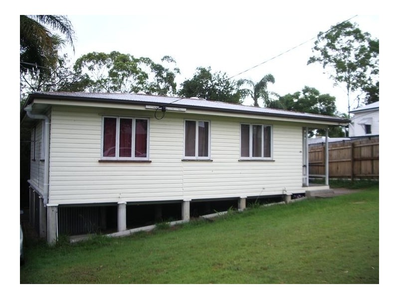 74 Francis Street, North Ipswich QLD 4305