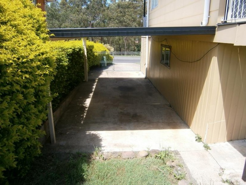 8 Reif Street, Flinders View QLD 4305