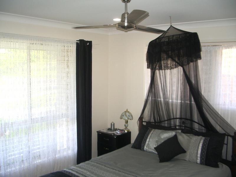 4 Sarah Close, Redbank Plains QLD 4301