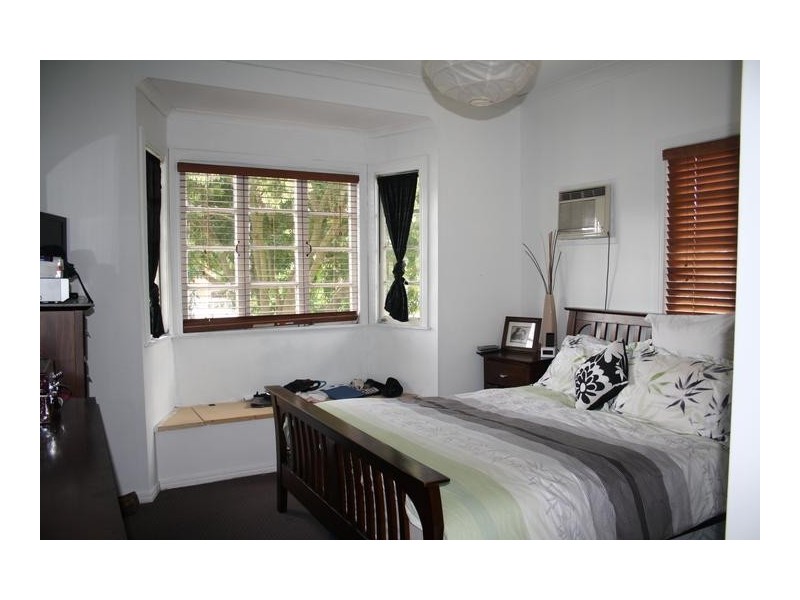 46 Cemetery Road, Eastern Heights QLD 4305