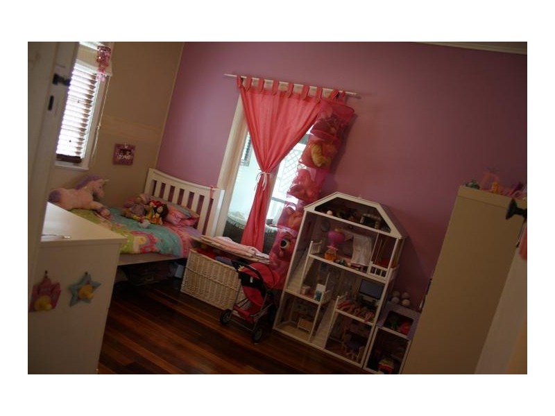 46 Cemetery Road, Eastern Heights QLD 4305