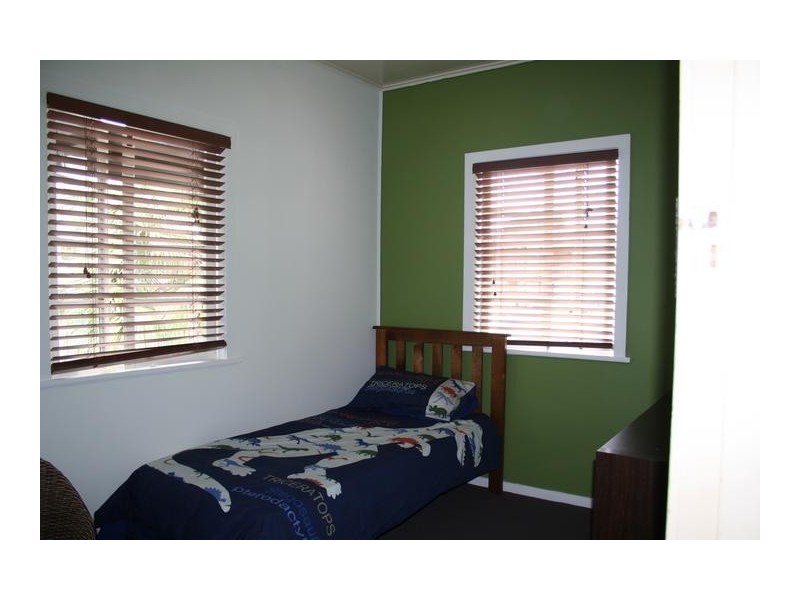 46 Cemetery Road, Eastern Heights QLD 4305