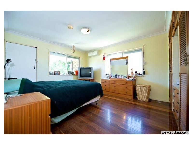 33 Thorn Street, Ipswich QLD 4305