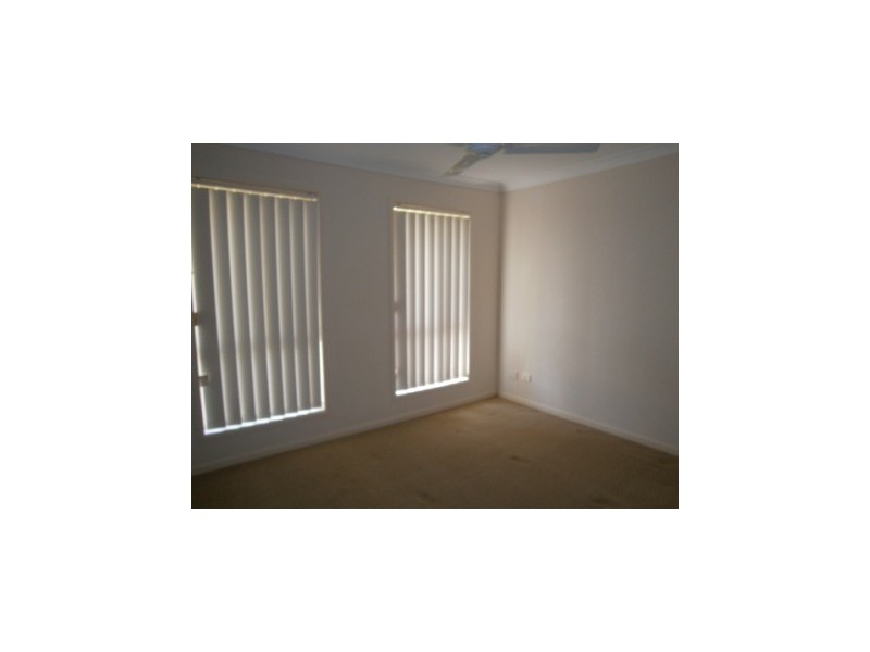 49 Banksia Drive, Raceview QLD 4305