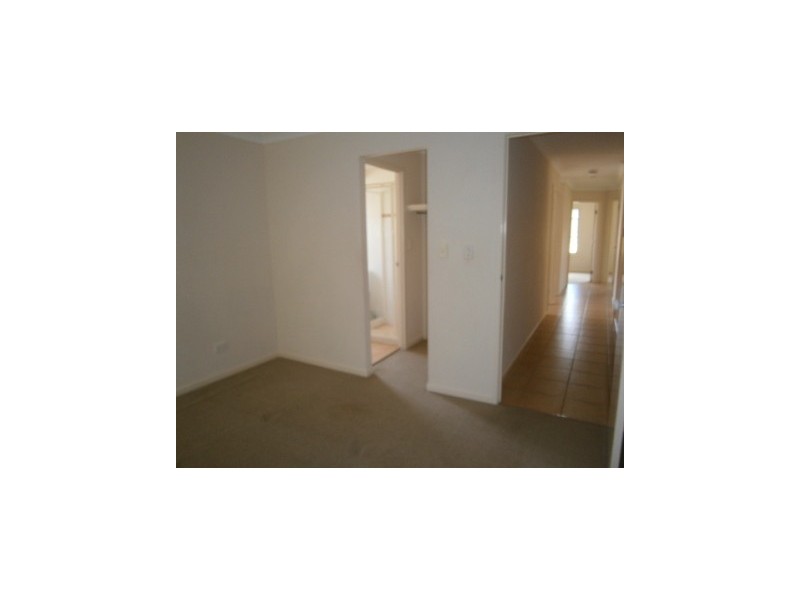 49 Banksia Drive, Raceview QLD 4305