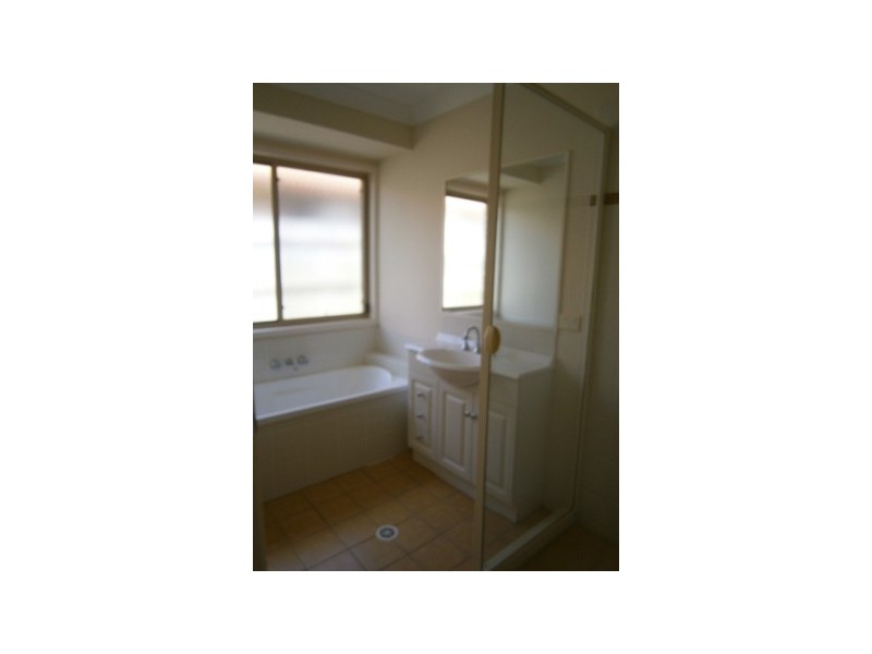 49 Banksia Drive, Raceview QLD 4305