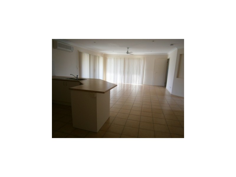 49 Banksia Drive, Raceview QLD 4305