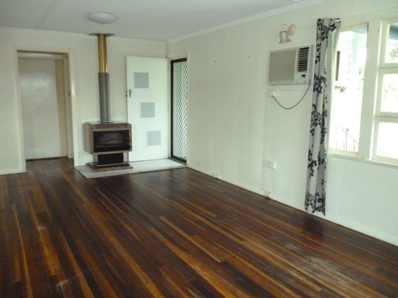 1 Leslie Street, East Ipswich QLD 4305