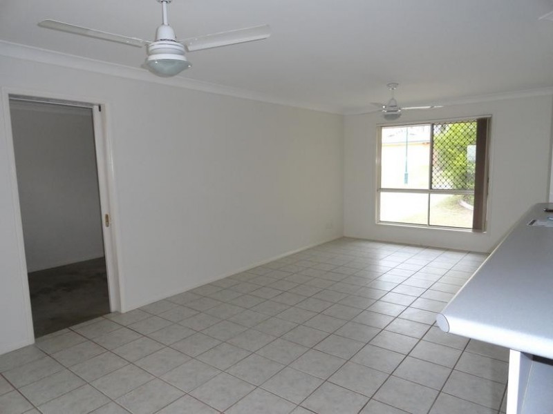 72 Sandalwood Drive, Yamanto QLD 4305