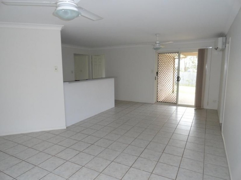 72 Sandalwood Drive, Yamanto QLD 4305