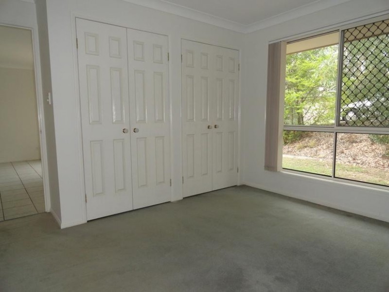 72 Sandalwood Drive, Yamanto QLD 4305