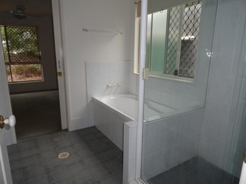 72 Sandalwood Drive, Yamanto QLD 4305