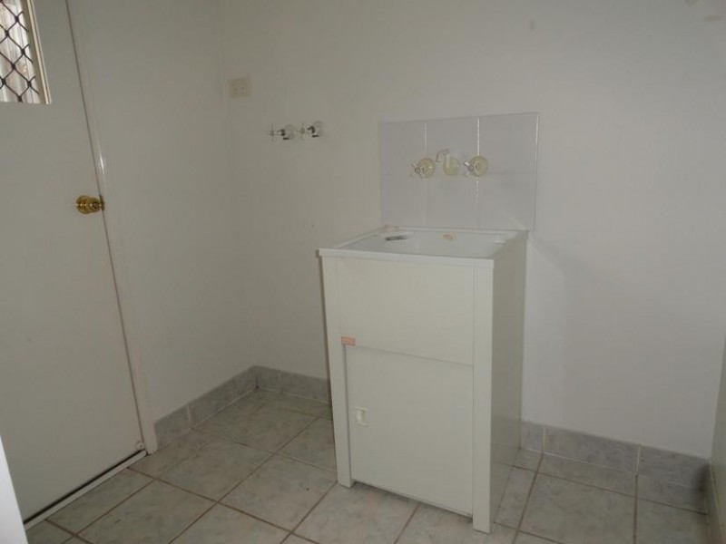 72 Sandalwood Drive, Yamanto QLD 4305