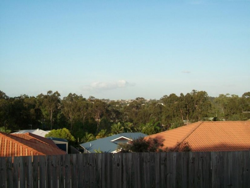 72 Sandalwood Drive, Yamanto QLD 4305
