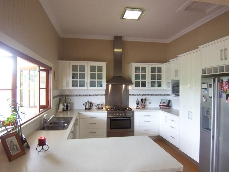 79 Cemetery Road, Raceview QLD 4305
