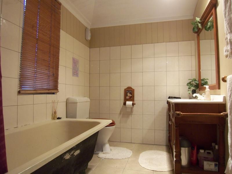 79 Cemetery Road, Raceview QLD 4305