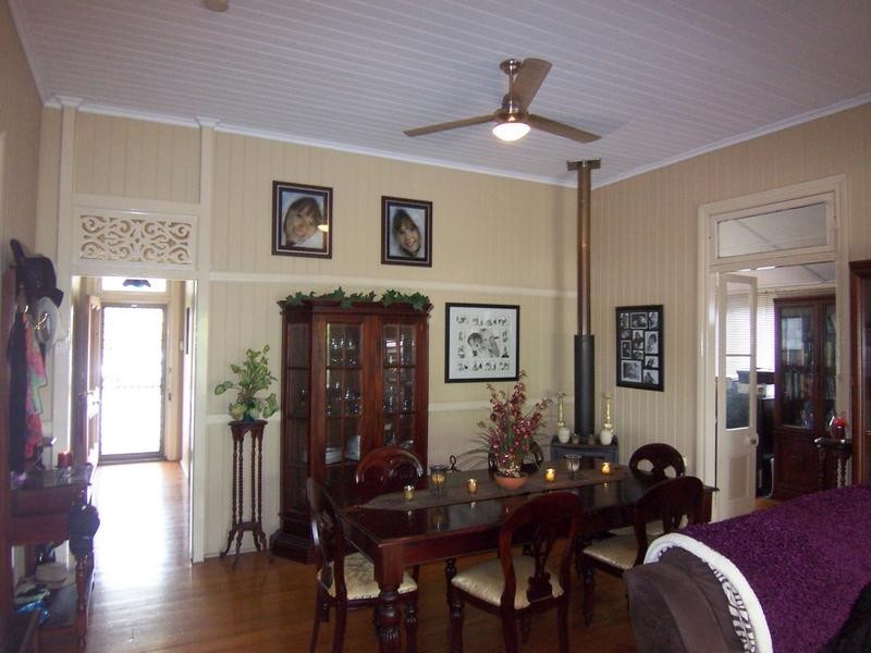 79 Cemetery Road, Raceview QLD 4305