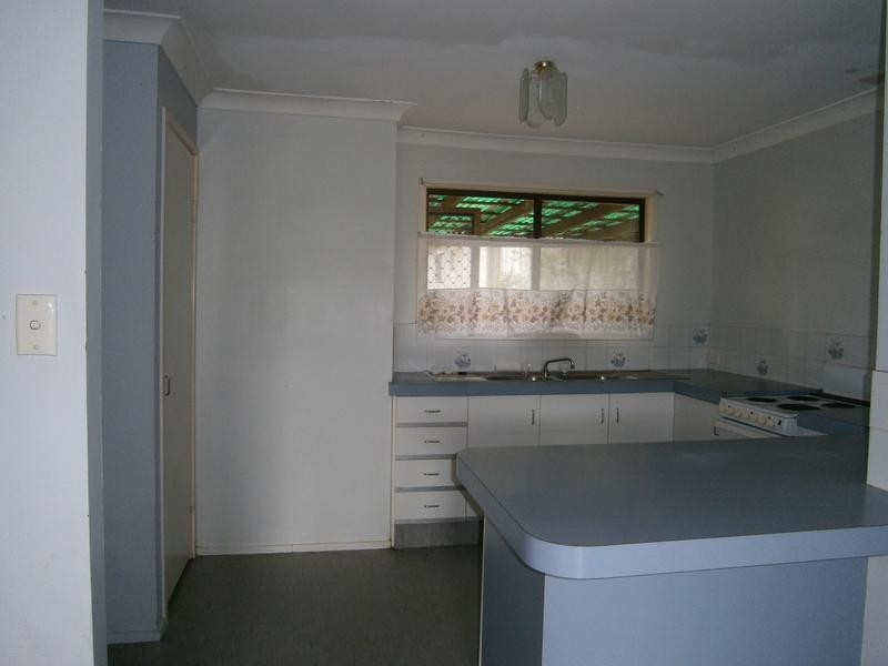4 Wellington Street, Brassall QLD 4305