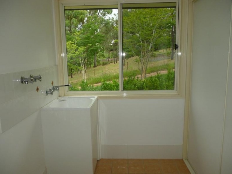 6 Nidus Court, Fernvale QLD 4306