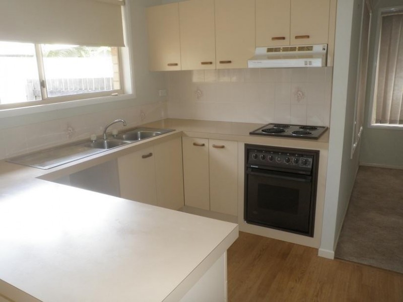 6 Hillier Court, Flinders View QLD 4305