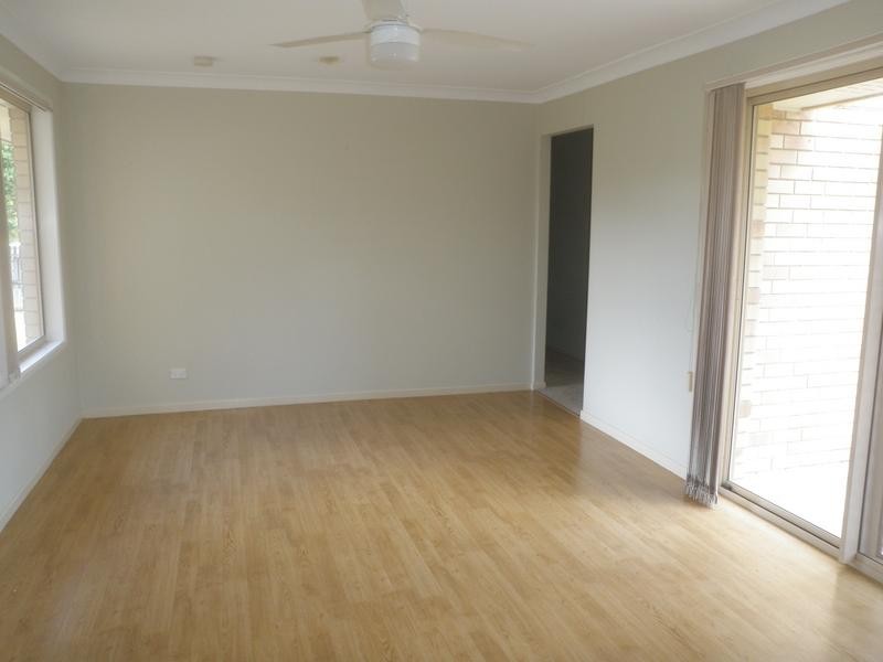 6 Hillier Court, Flinders View QLD 4305
