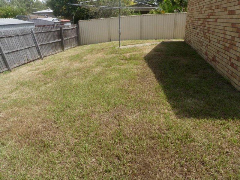 6 Hillier Court, Flinders View QLD 4305