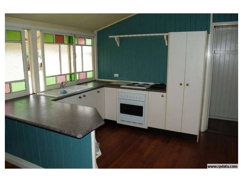 30 The Terrace, North Ipswich QLD 4305