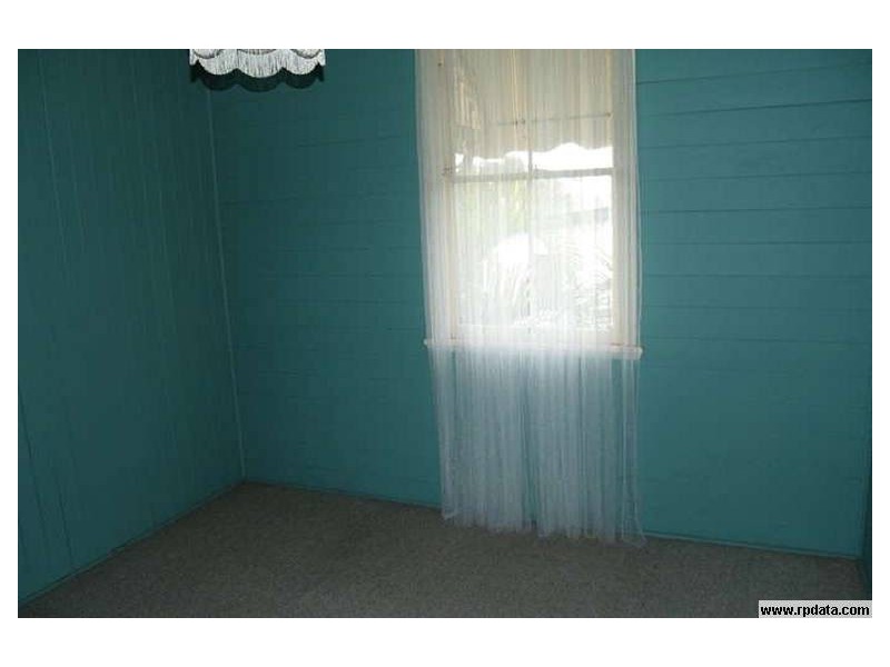 30 The Terrace, North Ipswich QLD 4305