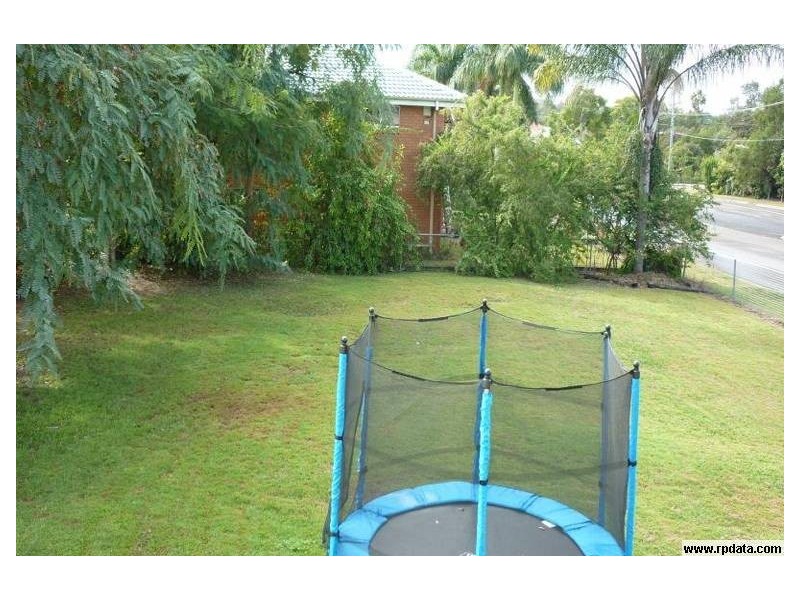 30 The Terrace, North Ipswich QLD 4305