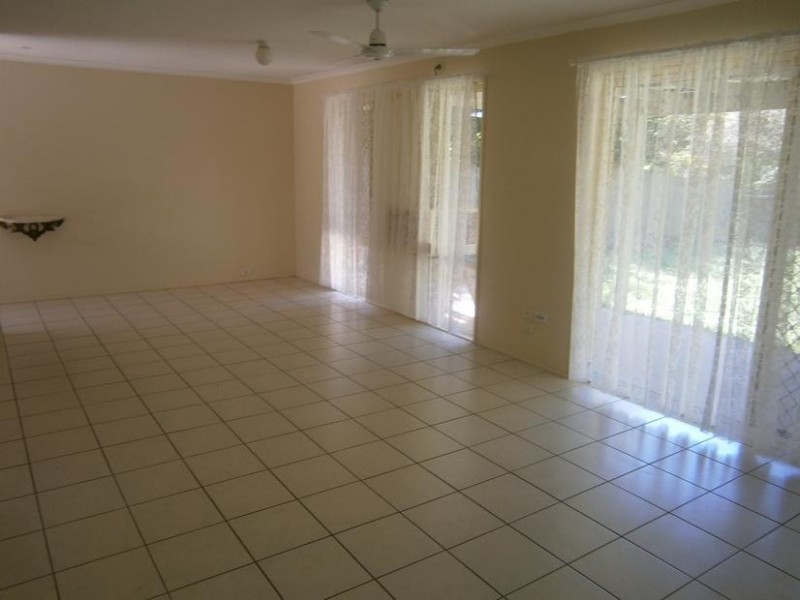 2/19 Cyprus Street, North Ipswich QLD 4305