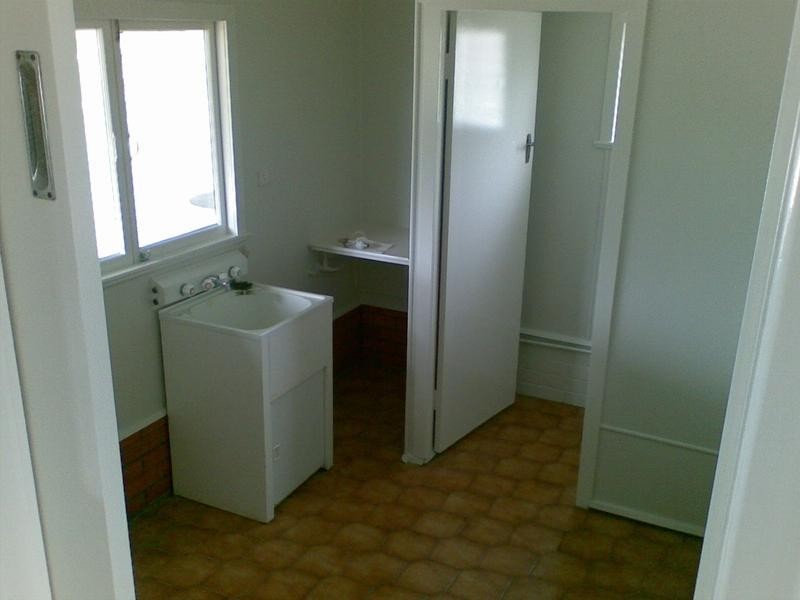 7 Albert Street, North Ipswich QLD 4305