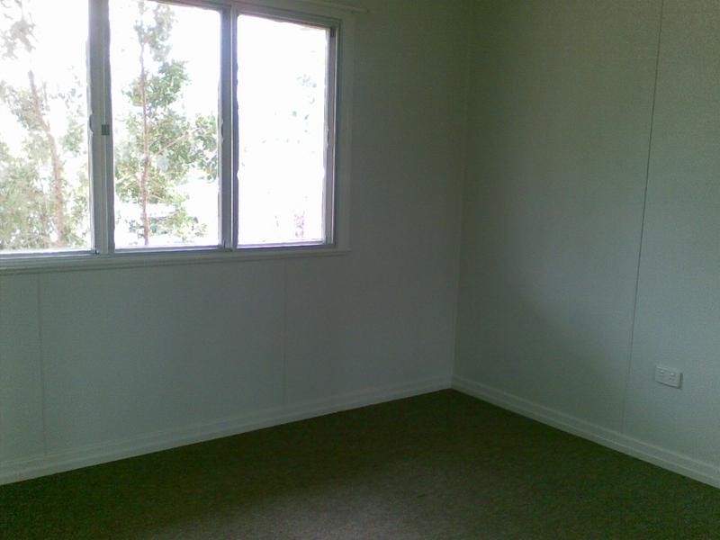 7 Albert Street, North Ipswich QLD 4305