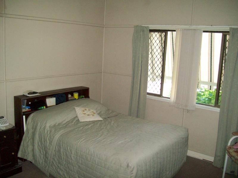 26 Stuart Street, Eastern Heights QLD 4305