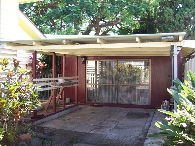 26 Stuart Street, Eastern Heights QLD 4305