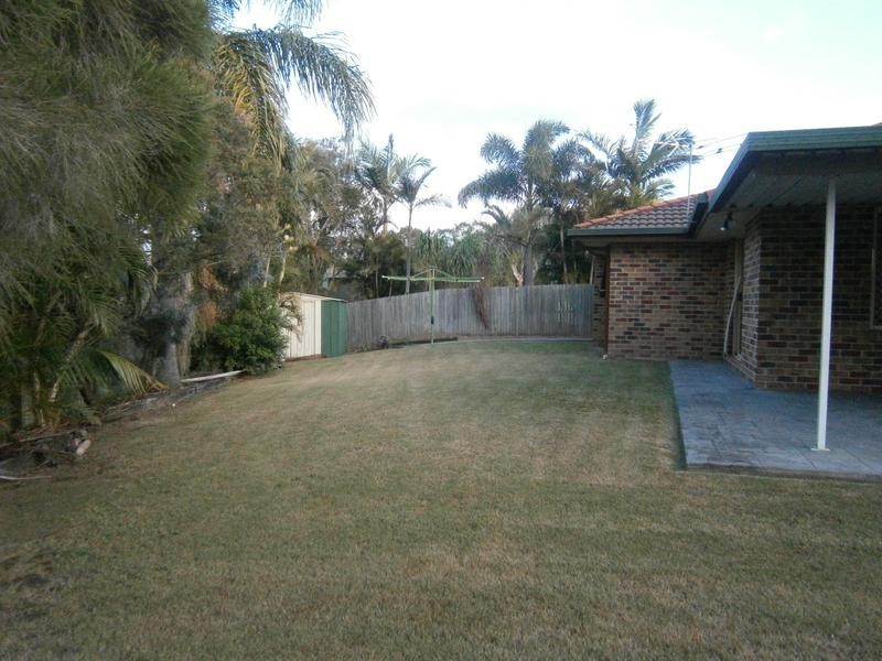 5 Japonica Court, Yamanto QLD 4305