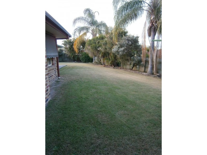 5 Japonica Court, Yamanto QLD 4305
