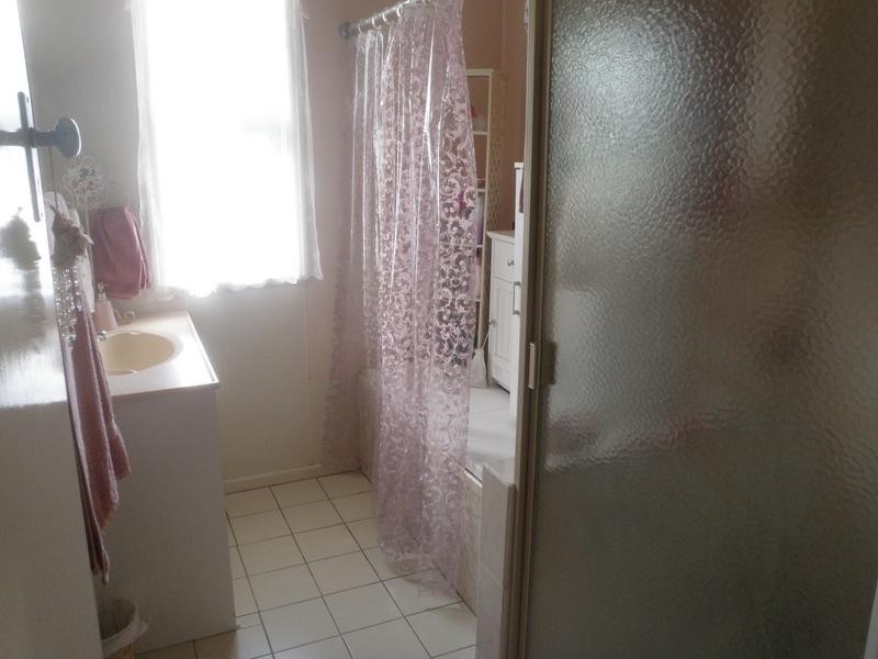 6 Vernon Street, Ipswich QLD 4305