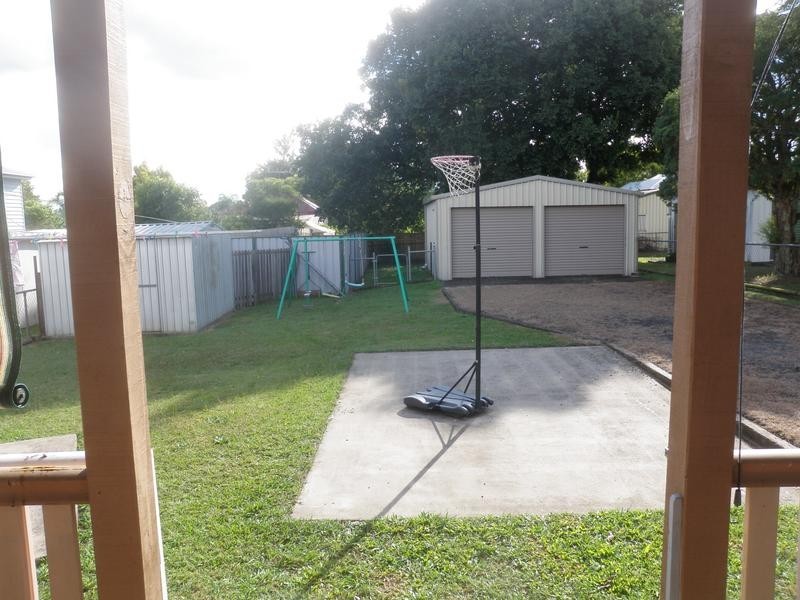 6 Vernon Street, Ipswich QLD 4305