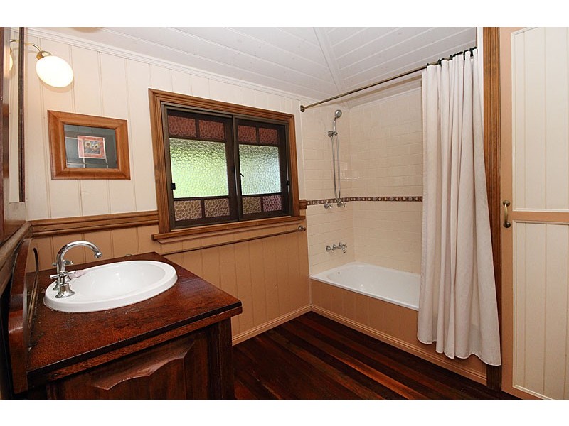 28 Waterworks Road, Brassall QLD 4305