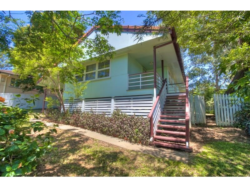 32 Flinders Drive, Leichhardt QLD 4305