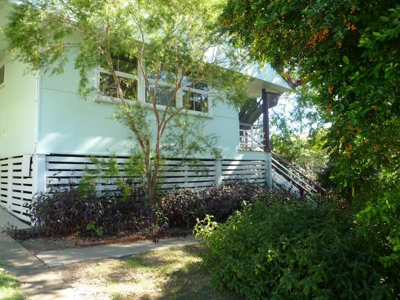 32 Flinders Drive, Leichhardt QLD 4305